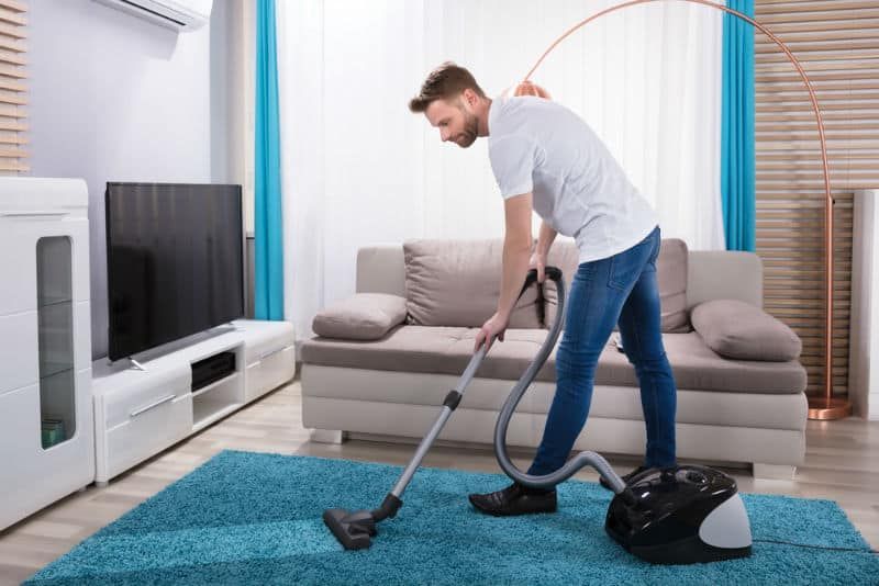 Best budget vacuums under 200 dollars comparison