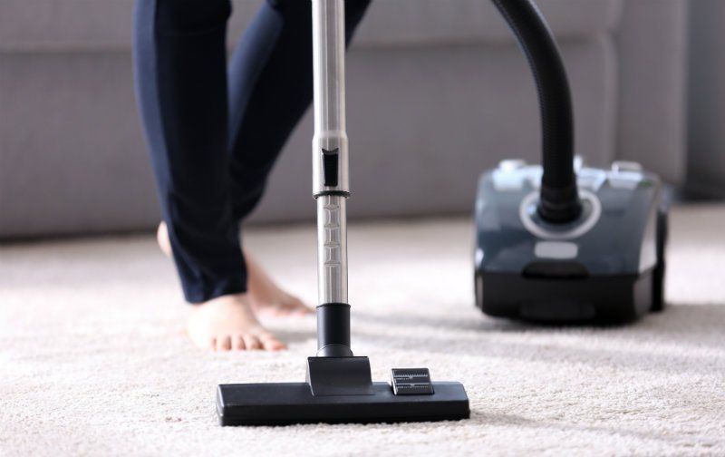 How Long Do Vacuums Last? Brand Lifespan Guide (2026)