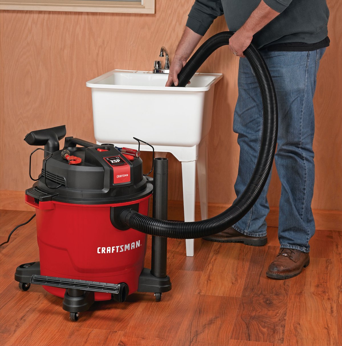 Craftsman 16 gallon wet dry shop vacuum