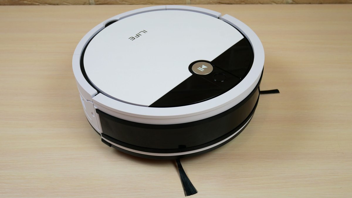 ILIFE V9e budget robot vacuum and mop