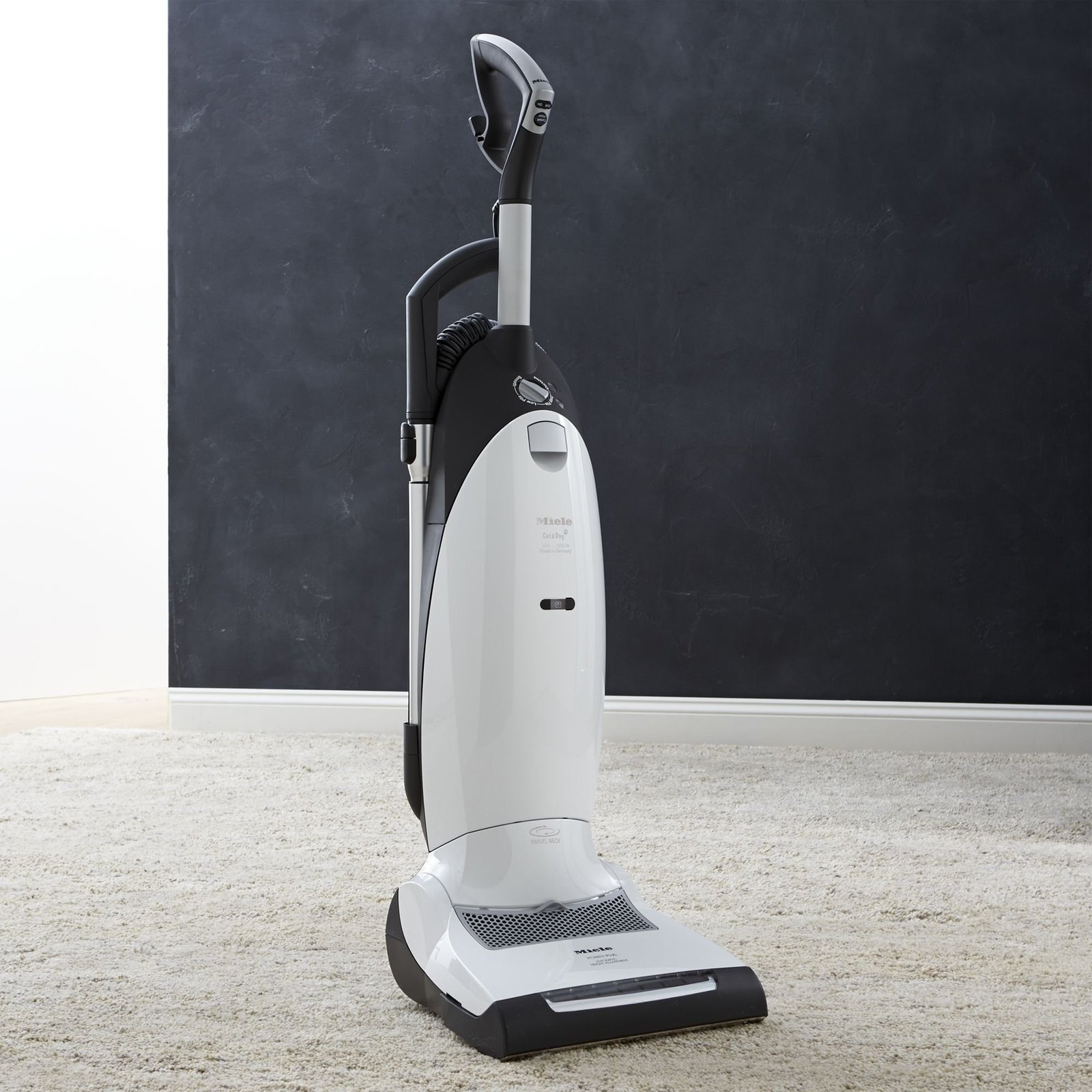 Miele Dynamic U1 Cat and Dog upright vacuum