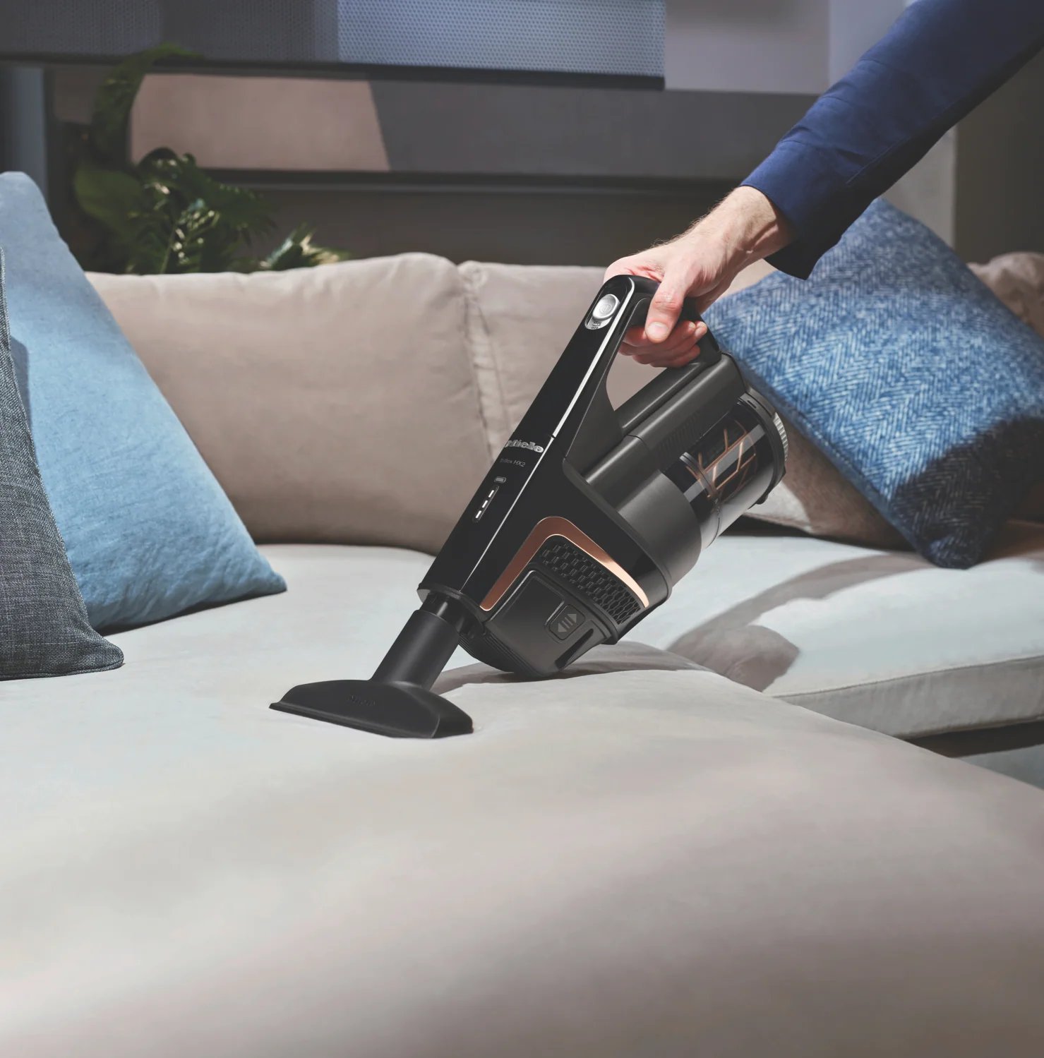 Miele Triflex HX1 Cat & Dog cordless stick vacuum