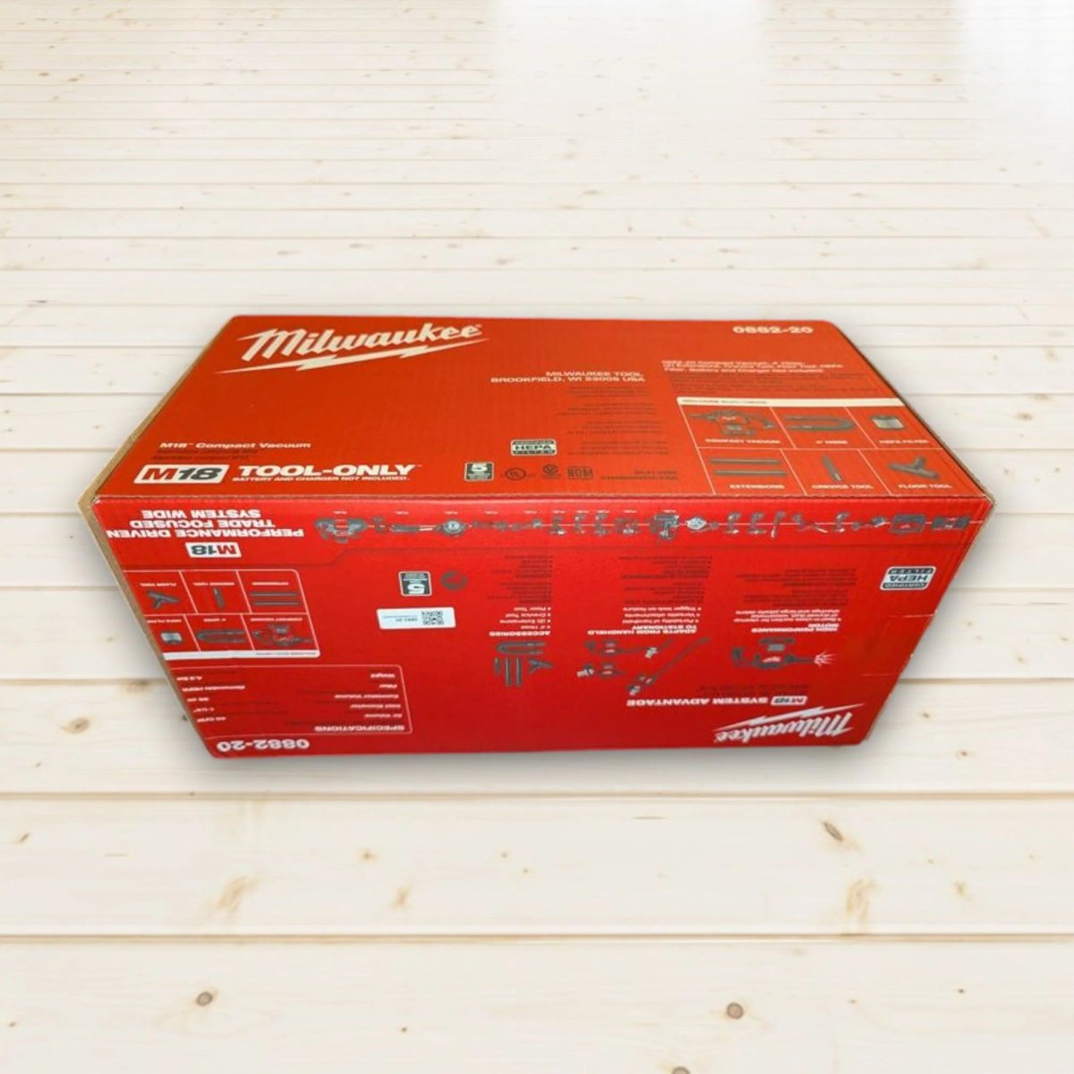 Milwaukee M18 cordless compact vacuum