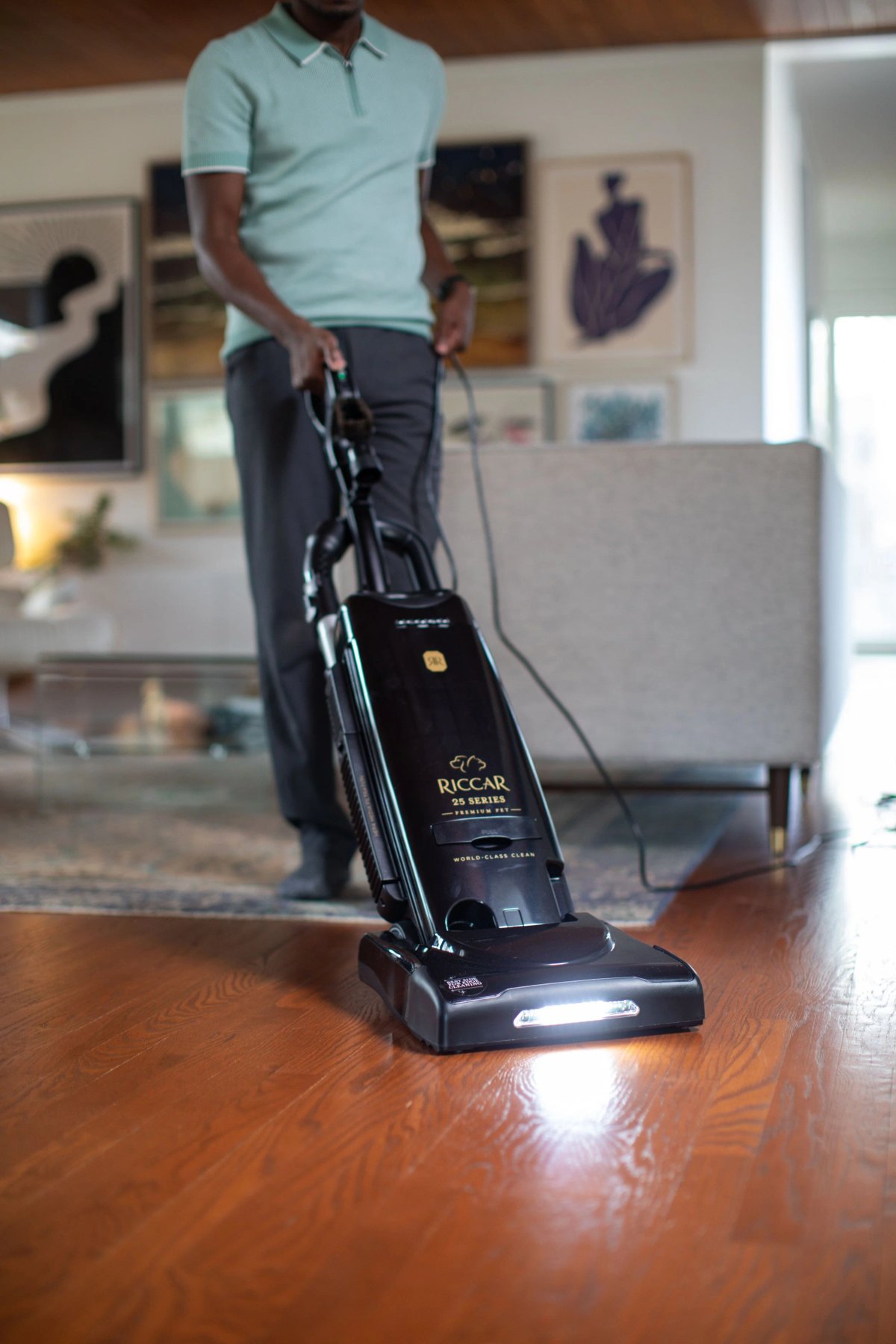 Riccar R25S Standard upright vacuum