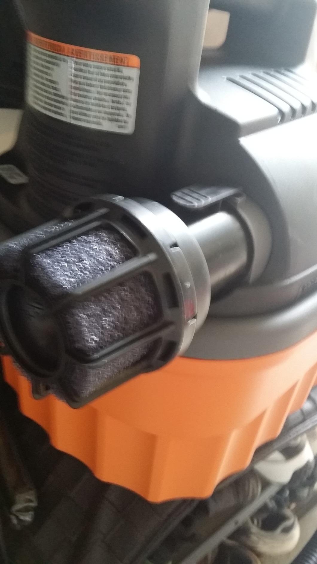 Ridgid 4 gallon portable wet dry vacuum