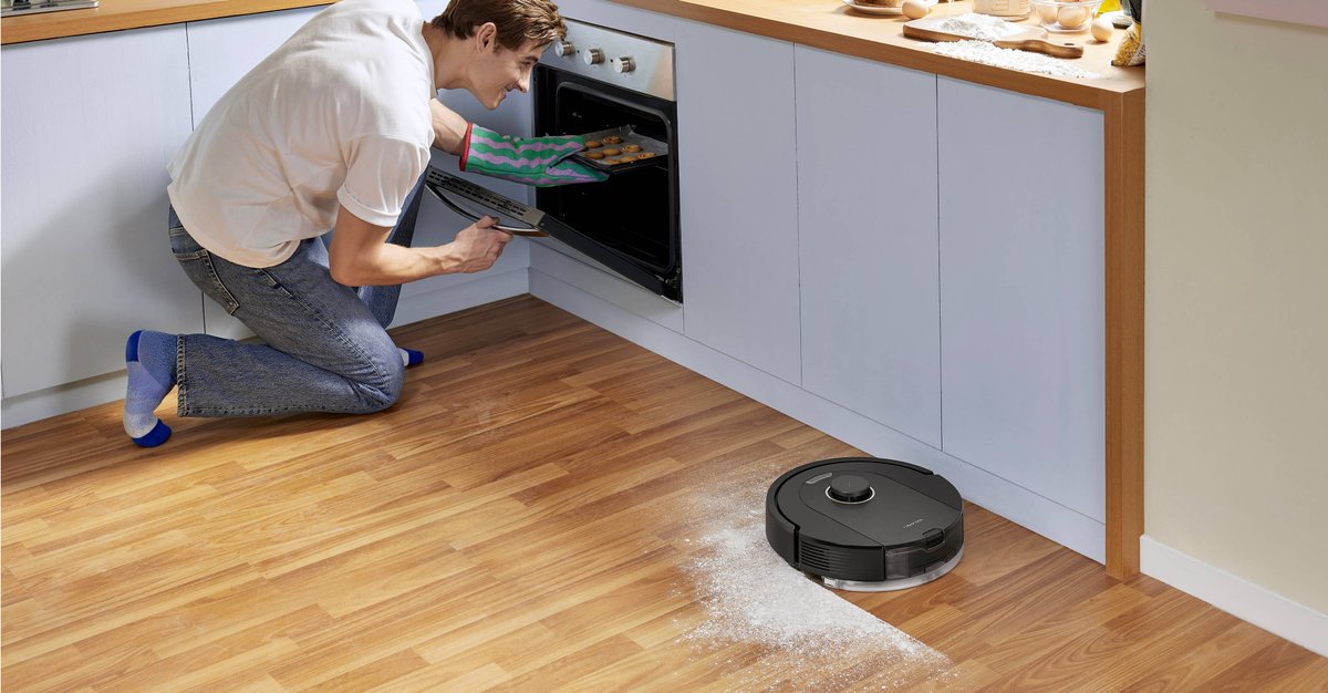 Roborock Q5+ self-emptying robot vacuum