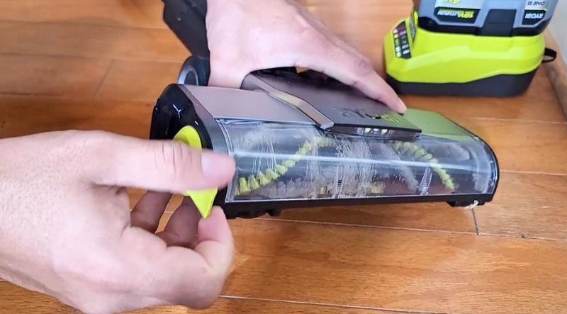 Ryobi 18v One Stick Vacuum brush roll maintenance