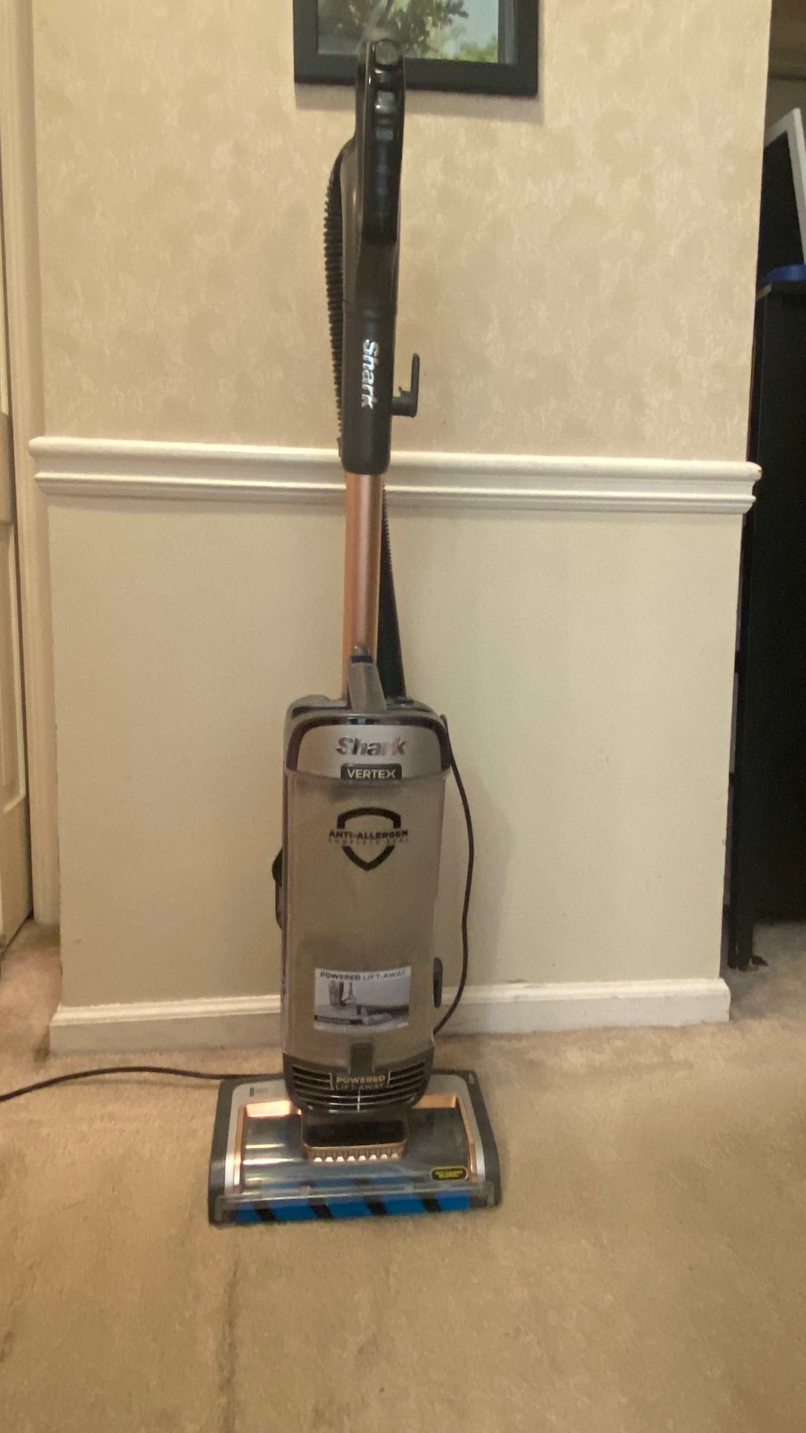 Shark Vertex AZ2002 vacuum
