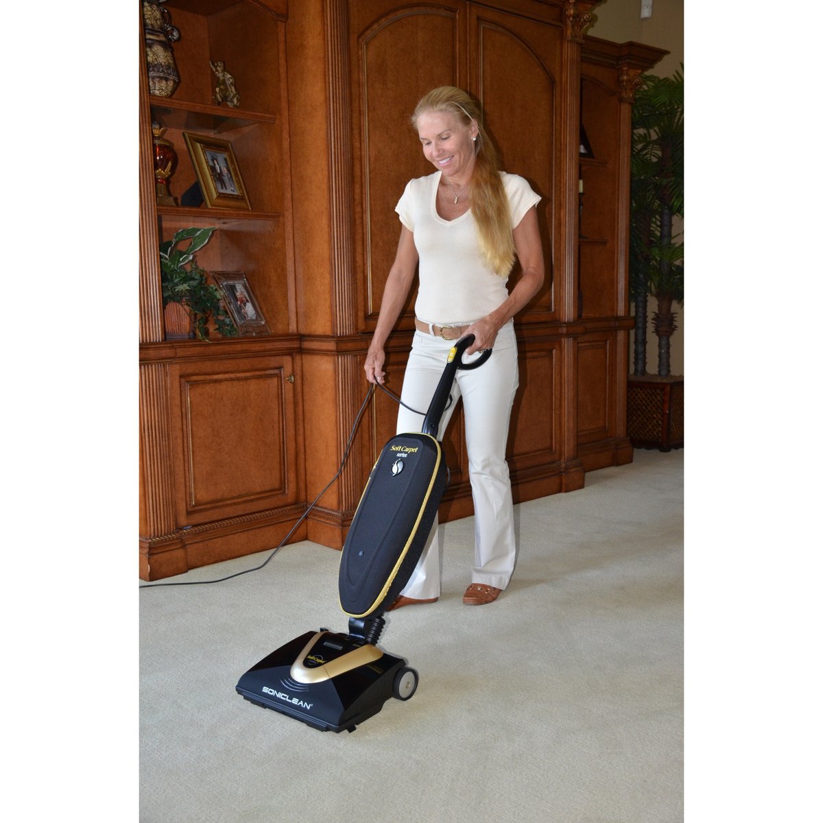 Soniclean Soft Carpet upright vacuum for high pile