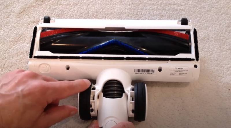 Tineco Pure One S15 underside floorhead