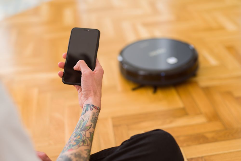 Roomba vs Roborock robot vacuum comparison 2026