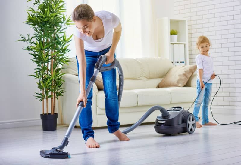 Vacuuming hardwood floors guide and tips